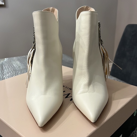 TWINSET White leather booties. Size 37. New in box - Picture 3 of 12